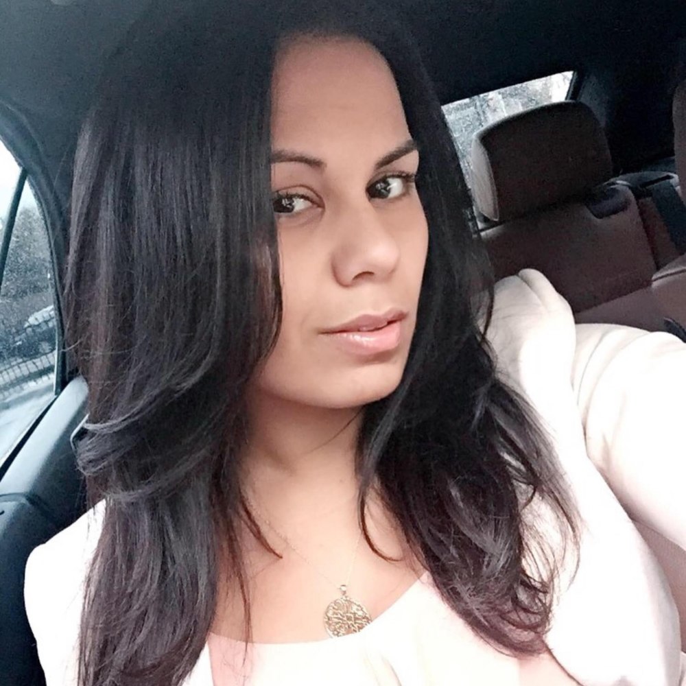 Meet your Posher, Dena